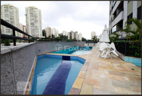 Image 21 - 1037684